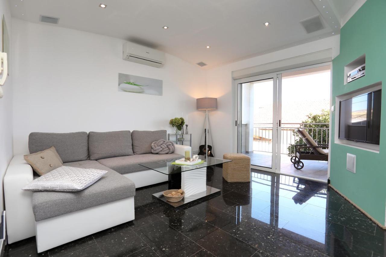 Apartments Vida Trogir Exterior photo