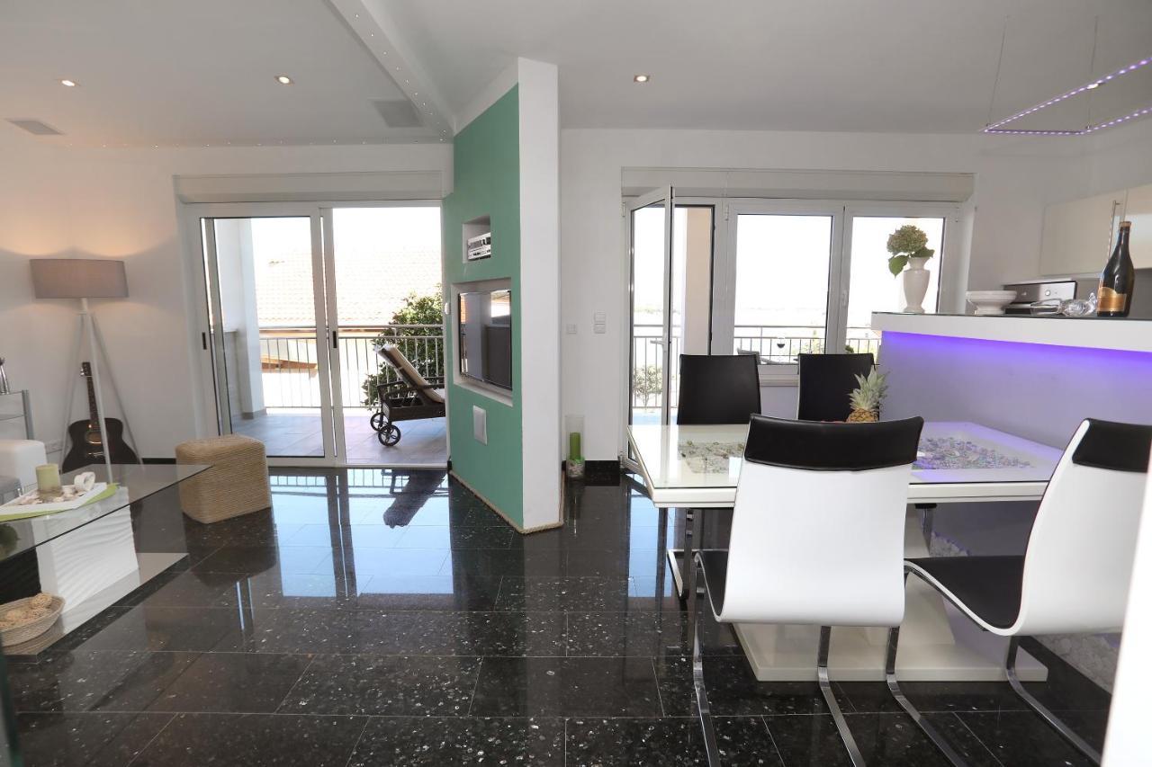 Apartments Vida Trogir Exterior photo